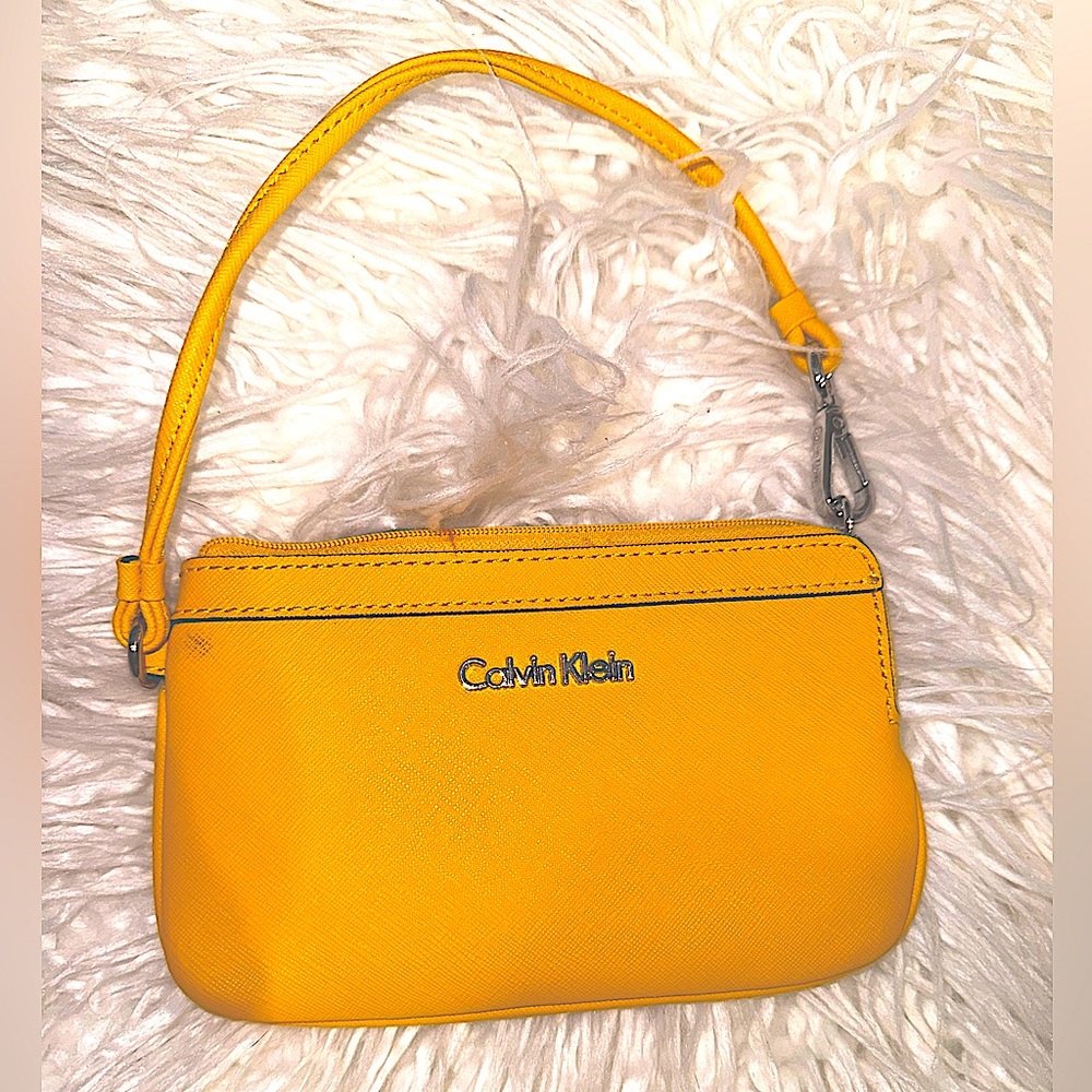 Small yellow Calvin Klein tote!